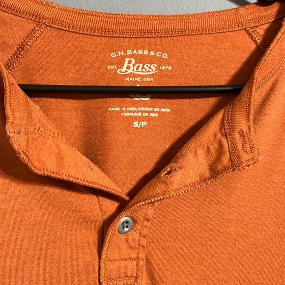 G.H Bass & Co. shirt size small - Picture 2 of 4